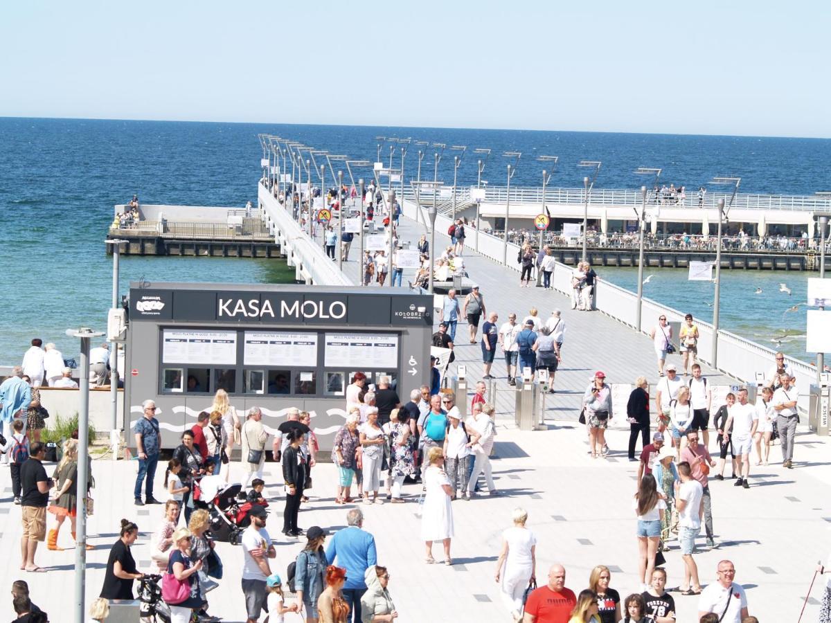 Kolobrzeg 4Seasons Apartman Kültér fotó
